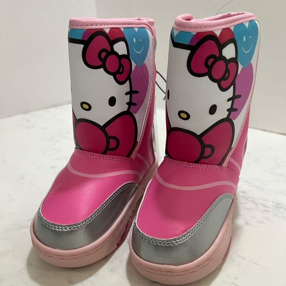 Hello Kitty Pink and White Bag Interior